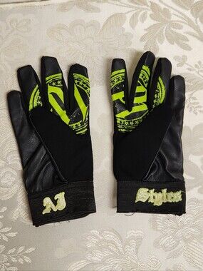 AJ Styles Wrestling Gloves Black Authentic WWE